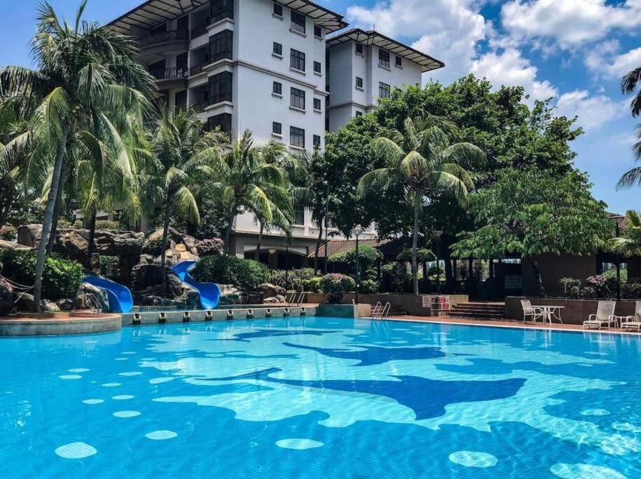 Instay Costa Mahkota Next To Mahkota Parade Malacca Екстериор снимка